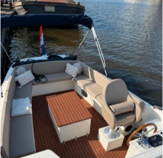 foto: 5 Kajuitsloep 900 Open kuip