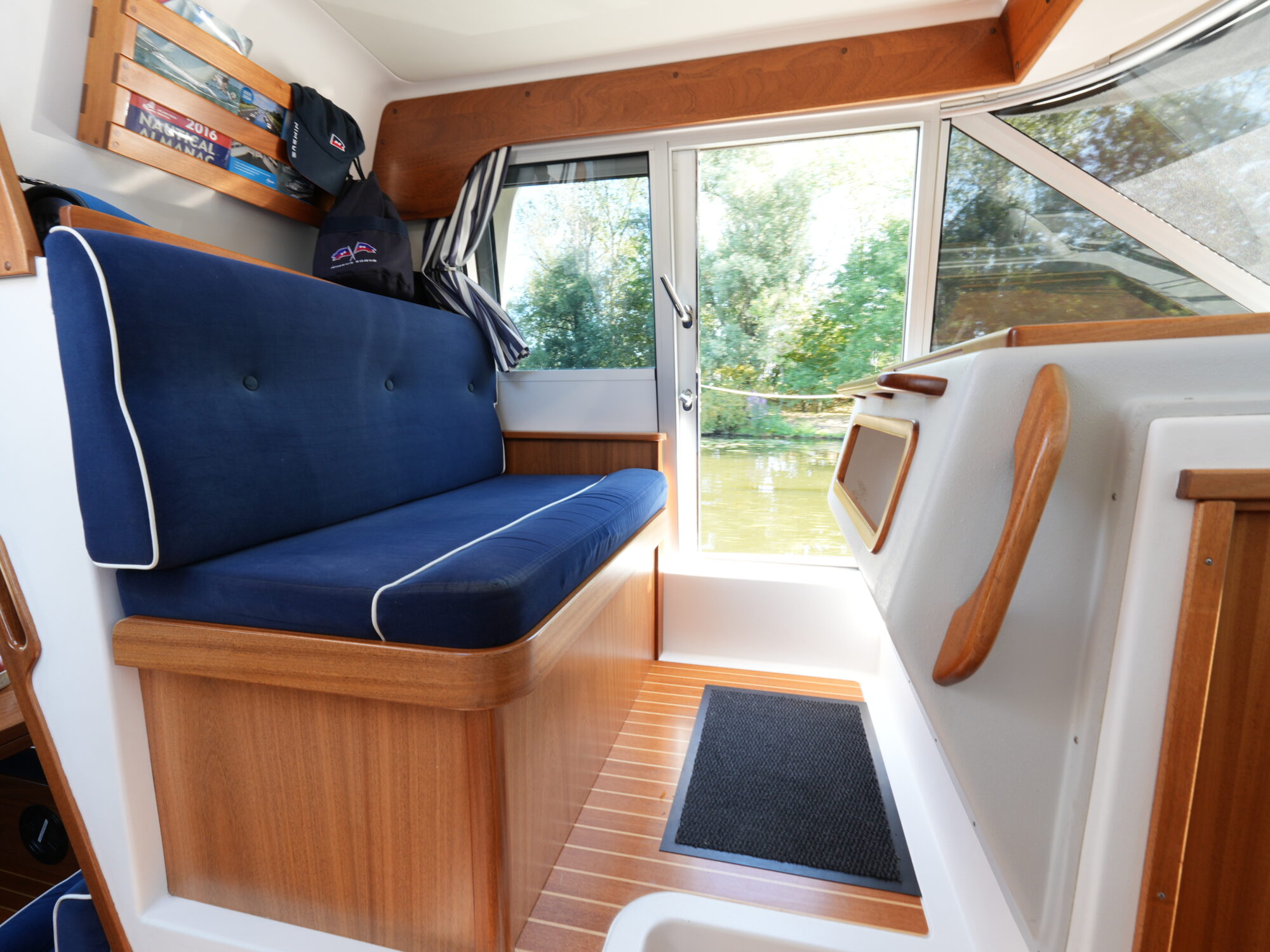 foto: 51 nimbus Nimbus 380 Commander