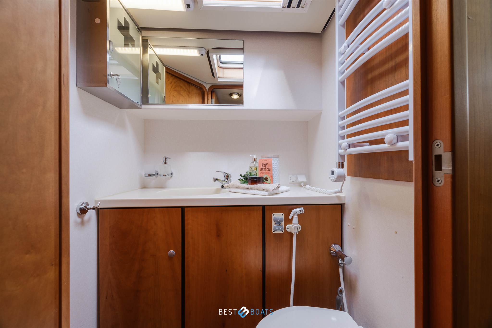 foto: 90 Linssen Grand Sturdy 45.9 AC Twin
