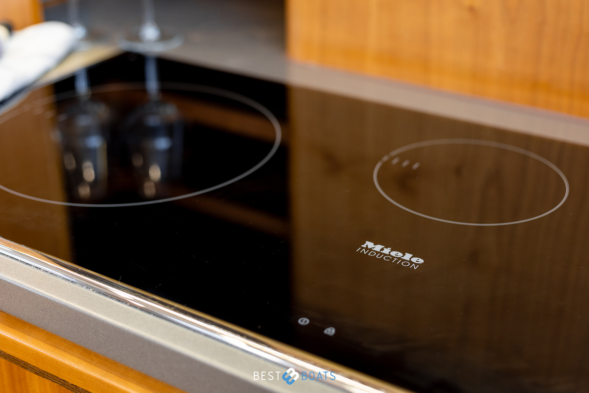 foto: 99 Linssen Grand Sturdy 500 AC Wheelhouse Long Top