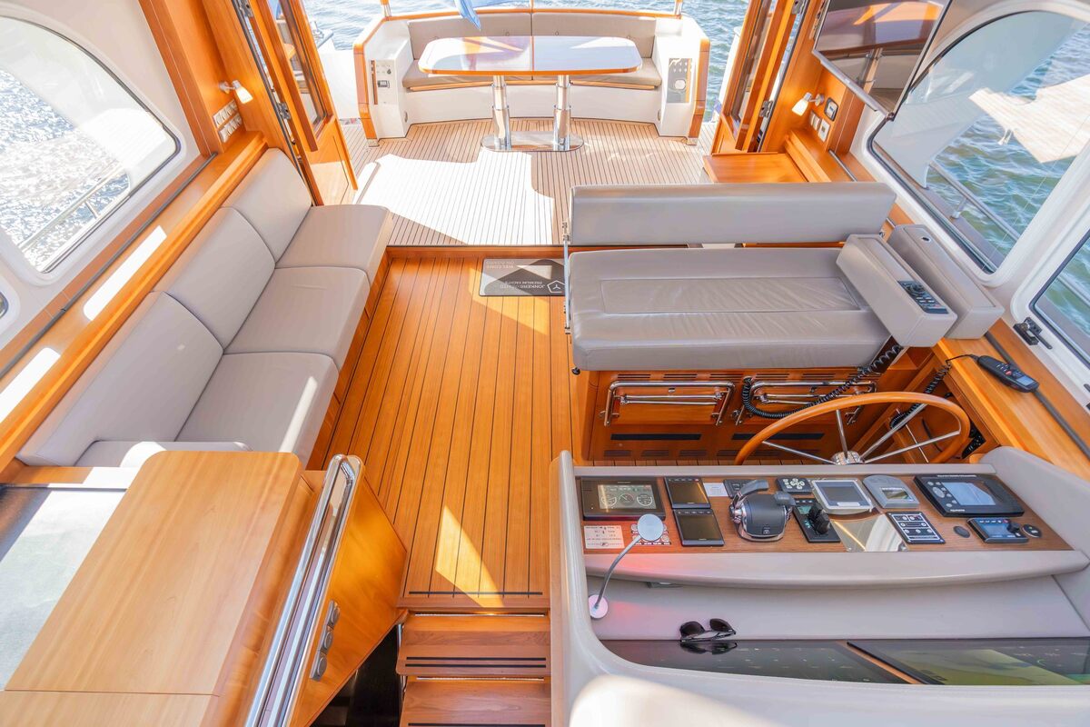 foto: 158 Linssen Grand Sturdy 590 AC Wheelhouse L-Class