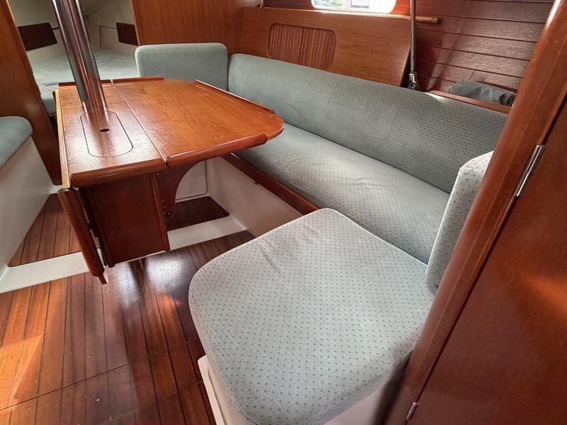 foto: 33 Beneteau Oceanis 321