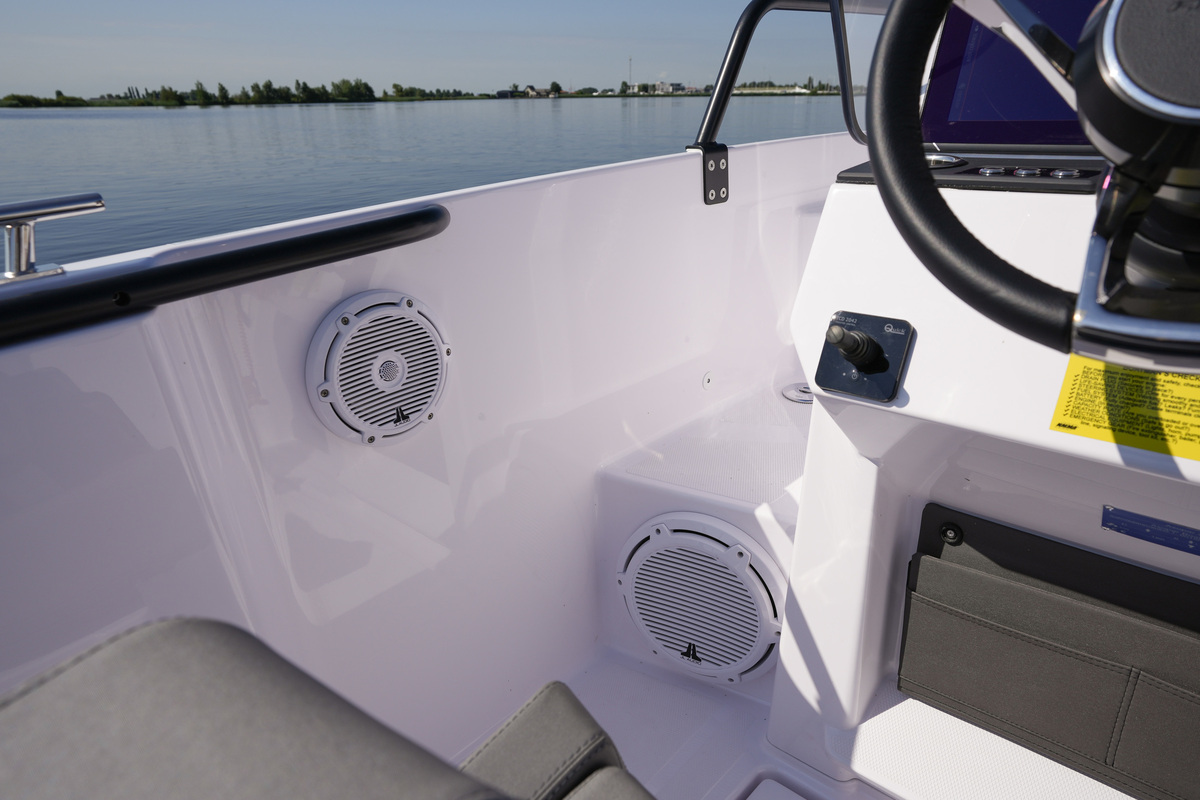 foto: 54 Axopar 25 Cross Bow