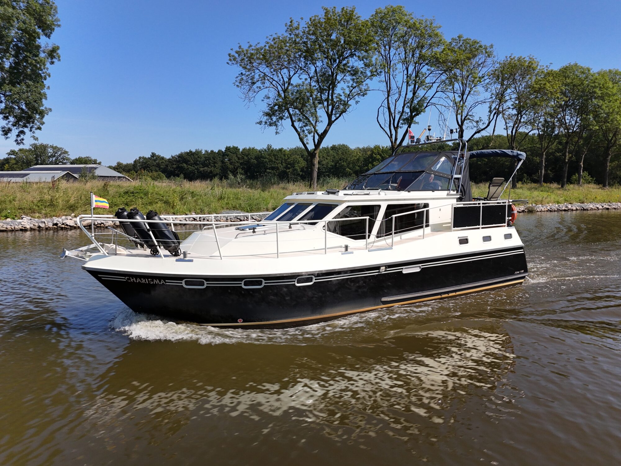 foto: 41 Hemmes Hemmes Kruiser J-Line 11.00 AK Cabrio