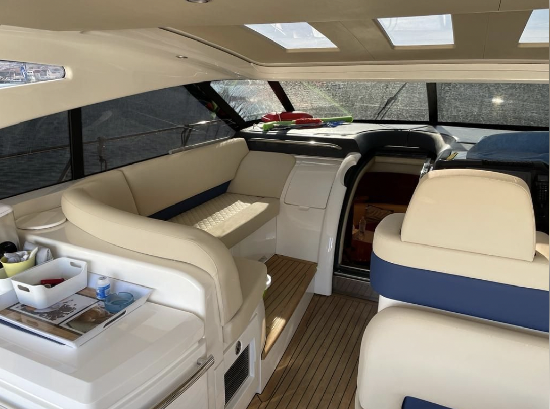 foto: 14 Princess V 58 HT