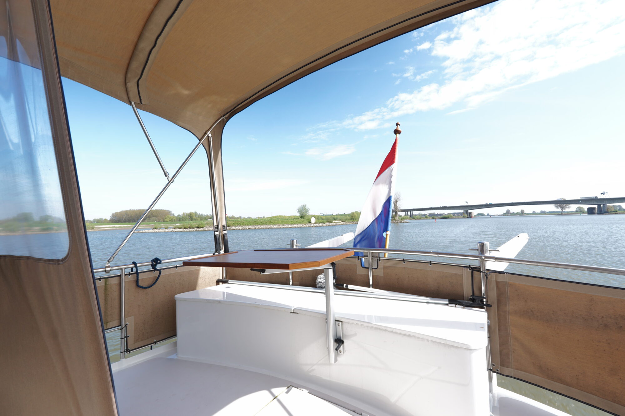 foto: 50 Flevo Flevo Spiegelkotter 12.50 AK Cabrio