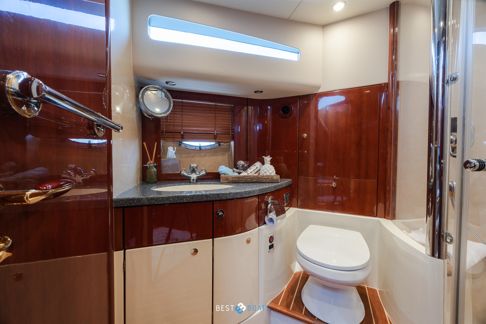 foto: 83 Fairline 58 Squadron