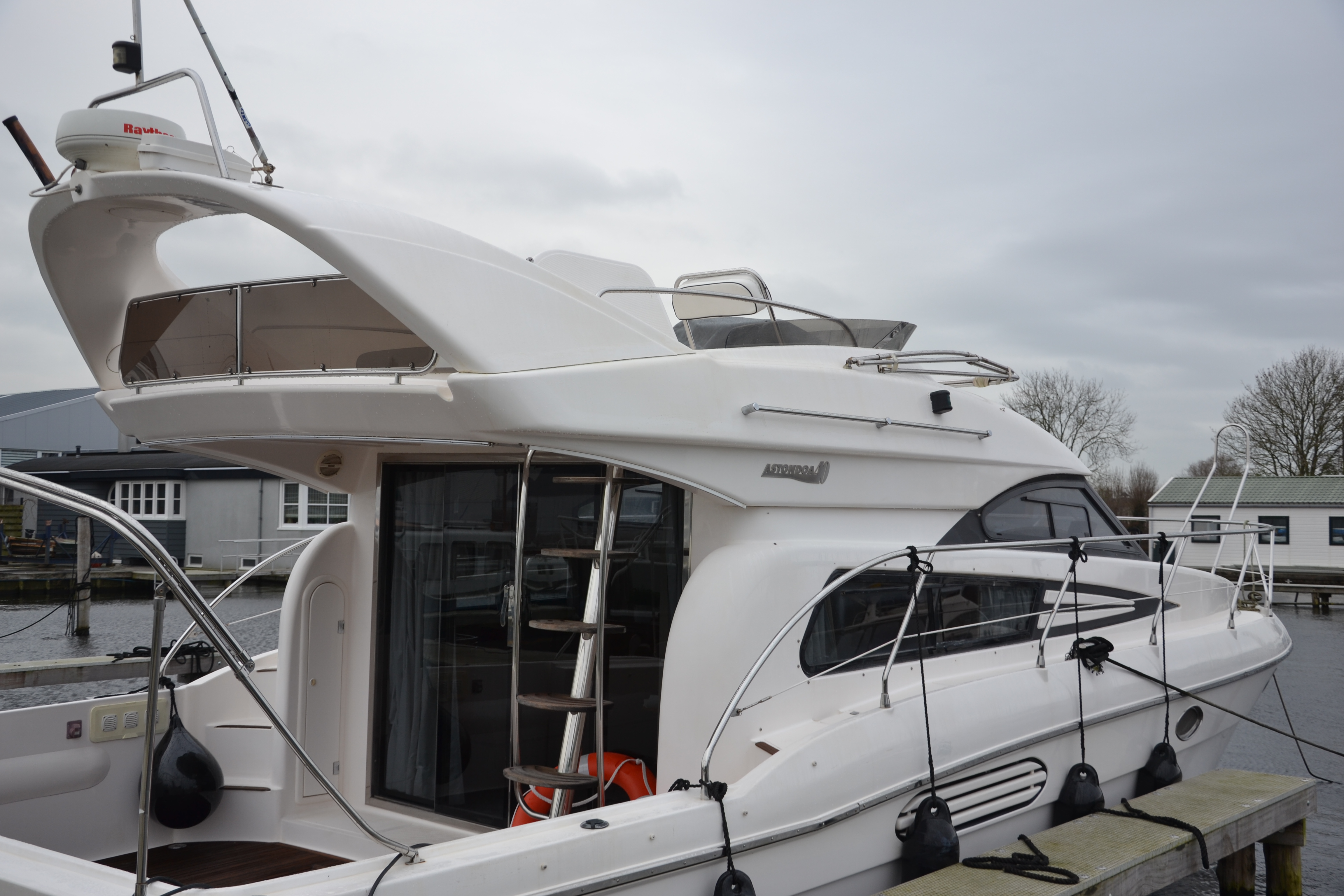 foto: 30 Astondoa  40 Fly