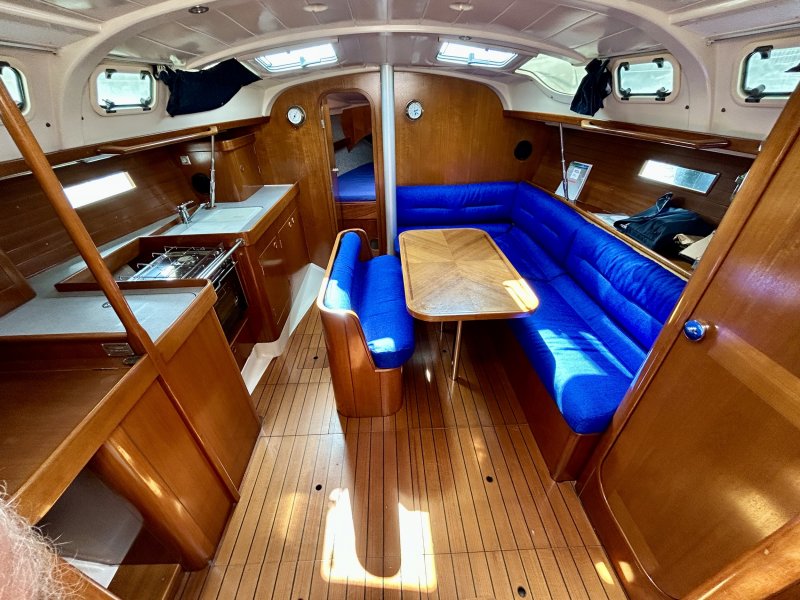 foto: 6 Beneteau  Oceanis 370