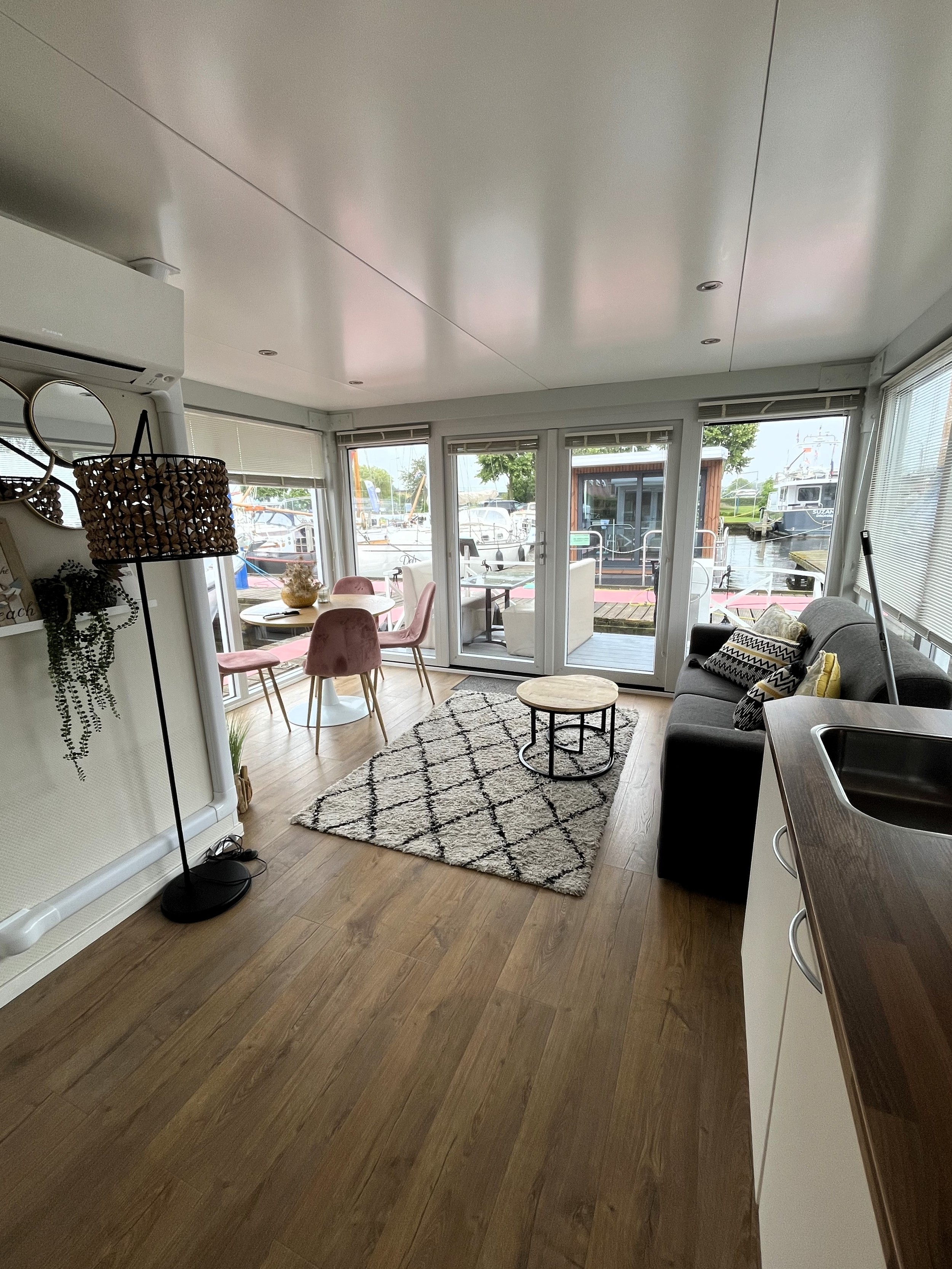 foto: 20 Havenlodge Melite Compleet Houseboat