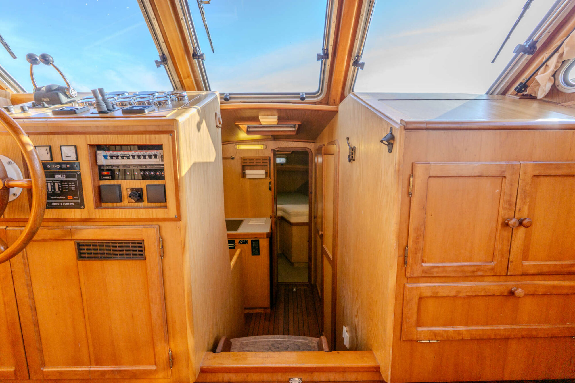 foto: 29 Feltz Feltz Aluminium Kruiser 12.50 AK Cabrio