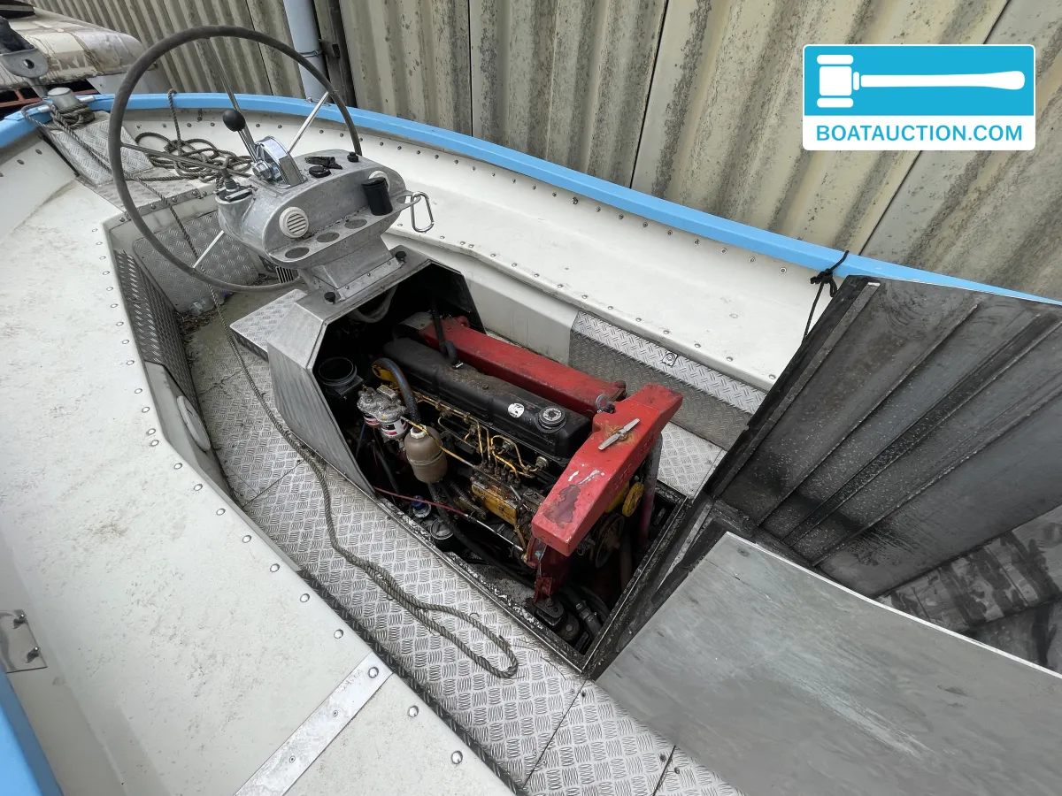 foto: 18 Sloep 850