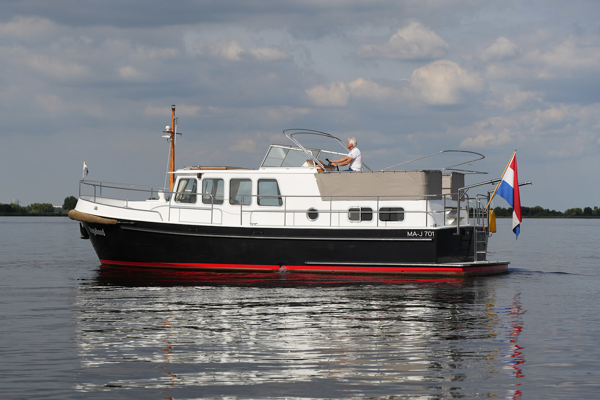 foto: 40 Hellingskip 1100 AK