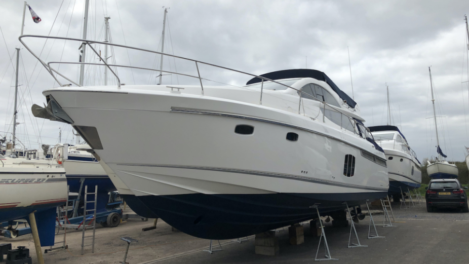 foto: 23 Fairline Phantom 48