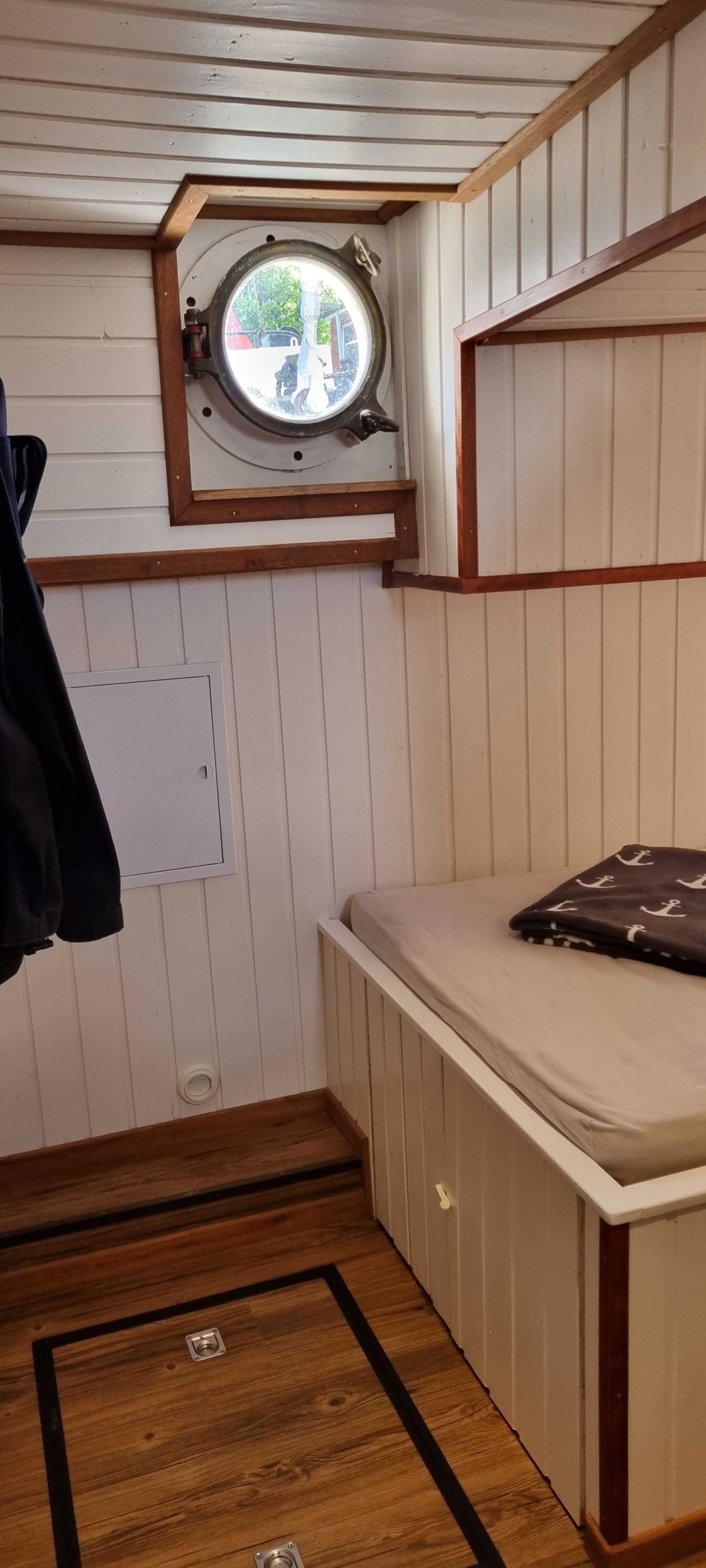 foto: 72 Tjalk 17.95