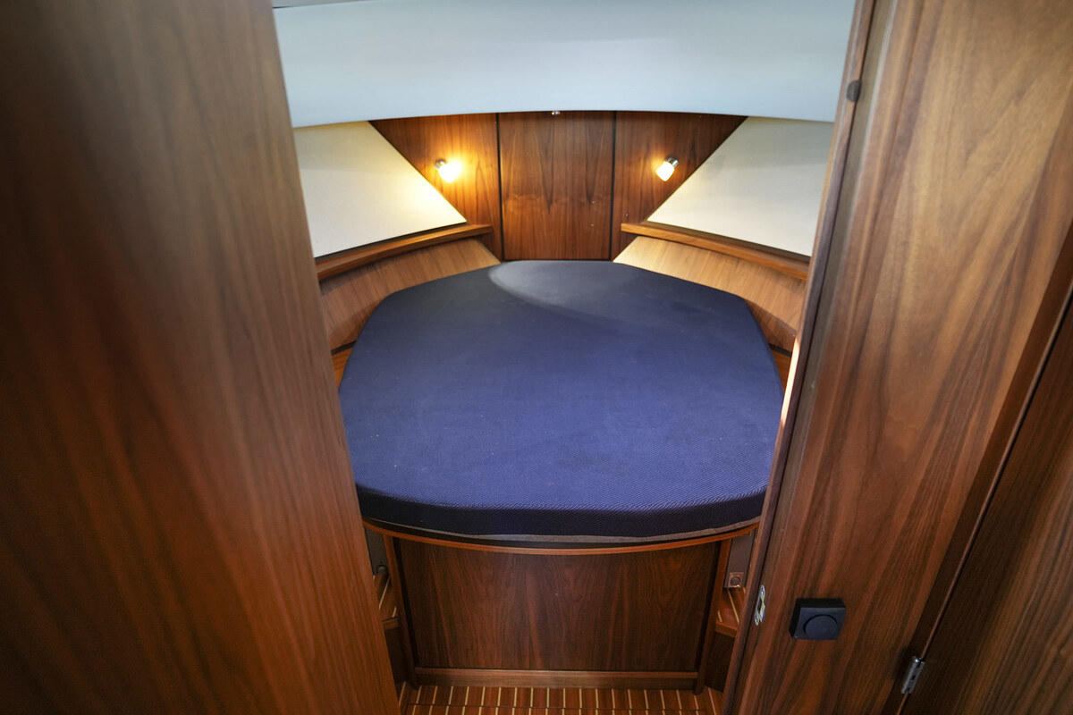 foto: 52 Linssen Grand Sturdy 410 AC Variotop met stabilisator