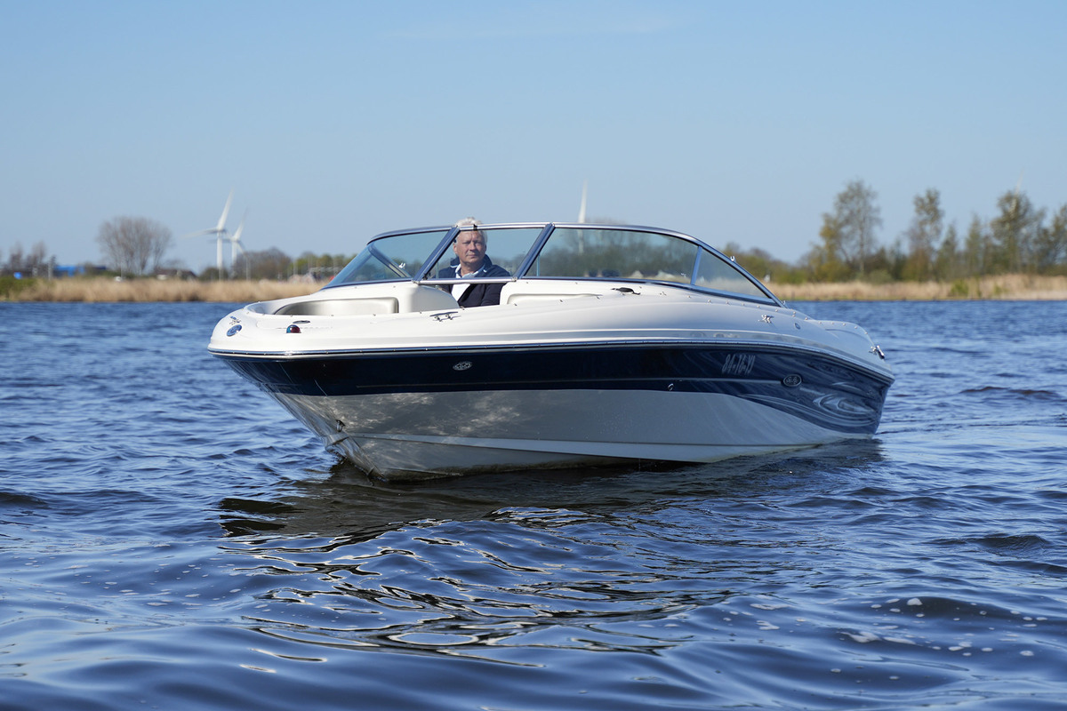 foto: 26 Sea Ray 200 Sport