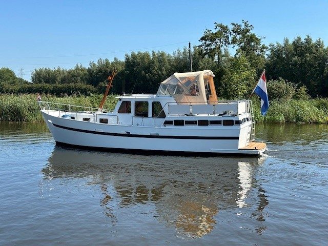 foto: 33 Ankertrawler 1100 S