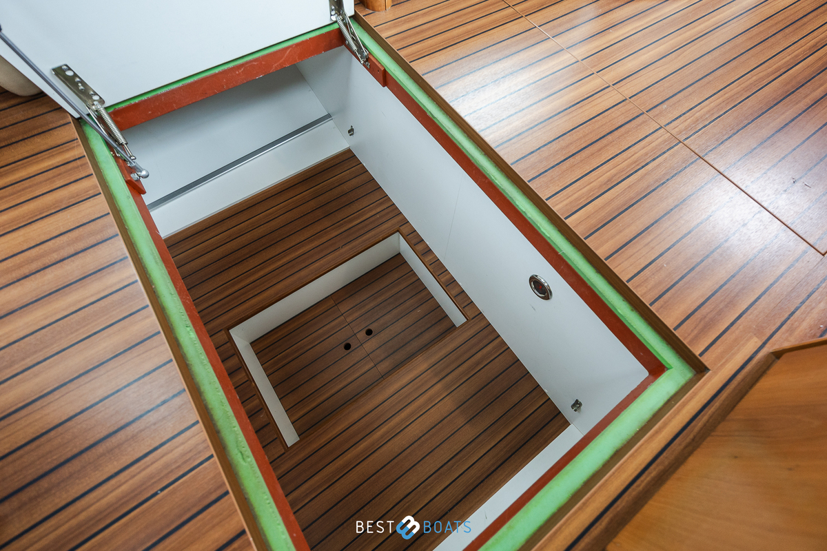 foto: 33 Linssen Grand Sturdy 34.9 AC