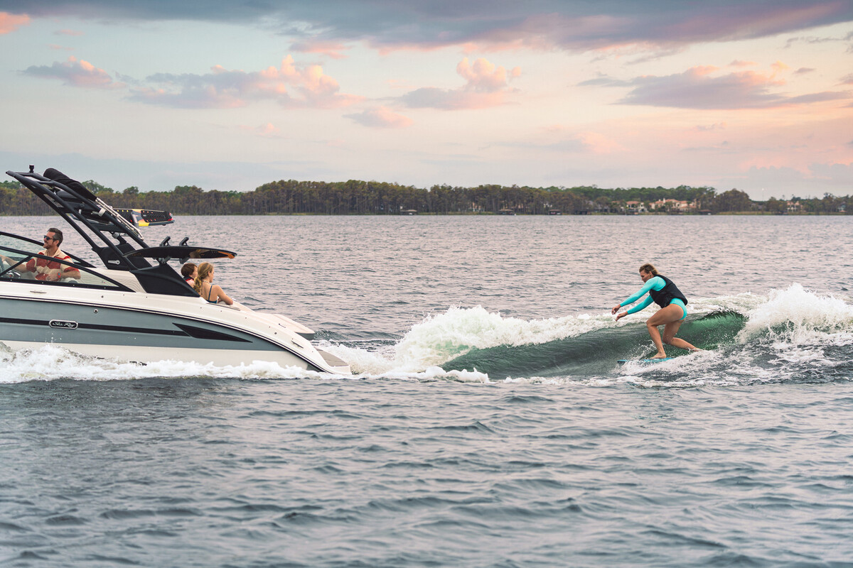 foto: 31 Sea Ray SDX 270 Surf