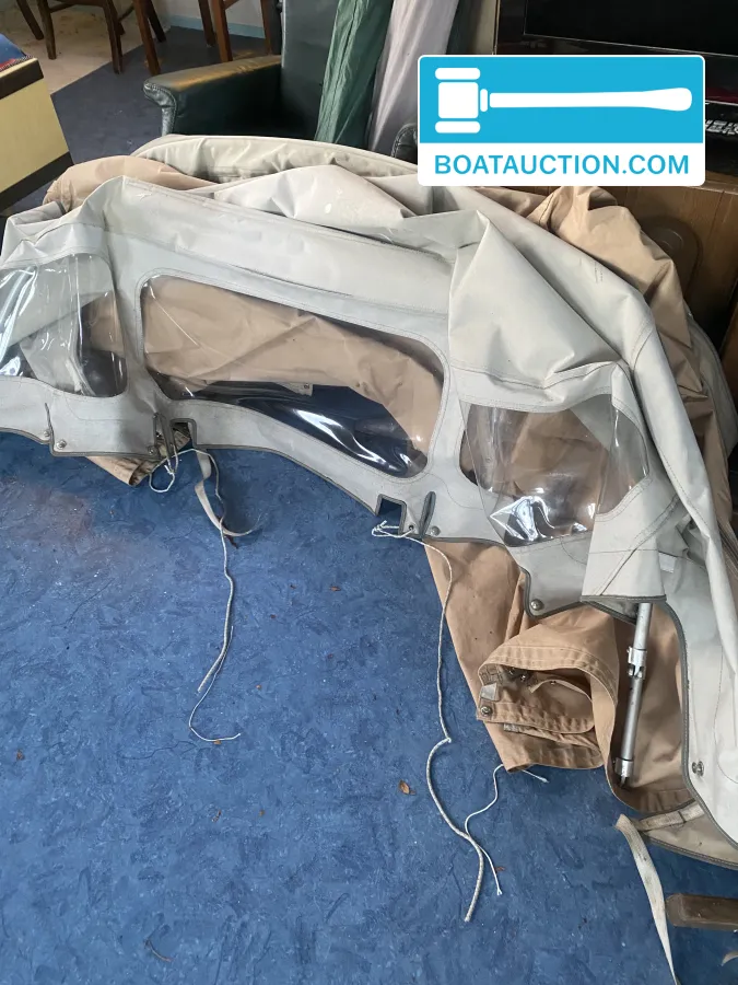 foto: 34 Fisher Freeward 25