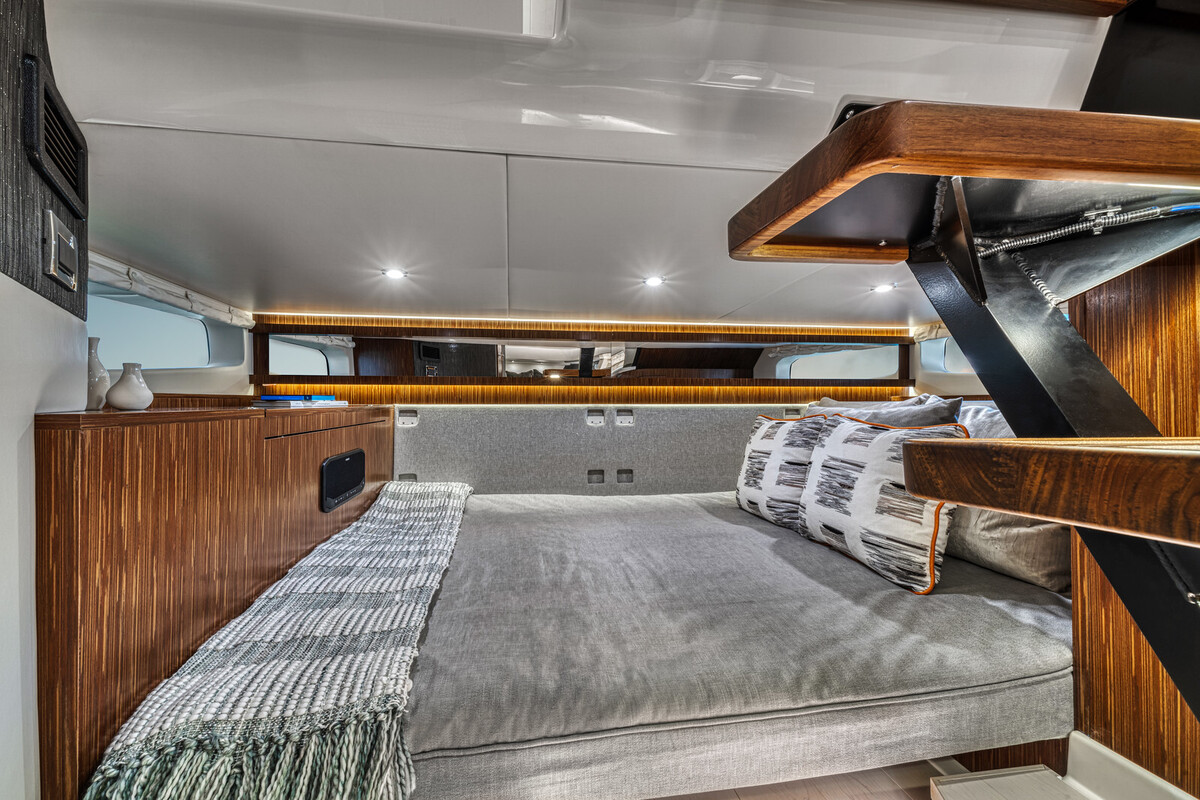 foto: 89 Sea Ray Sundancer 370