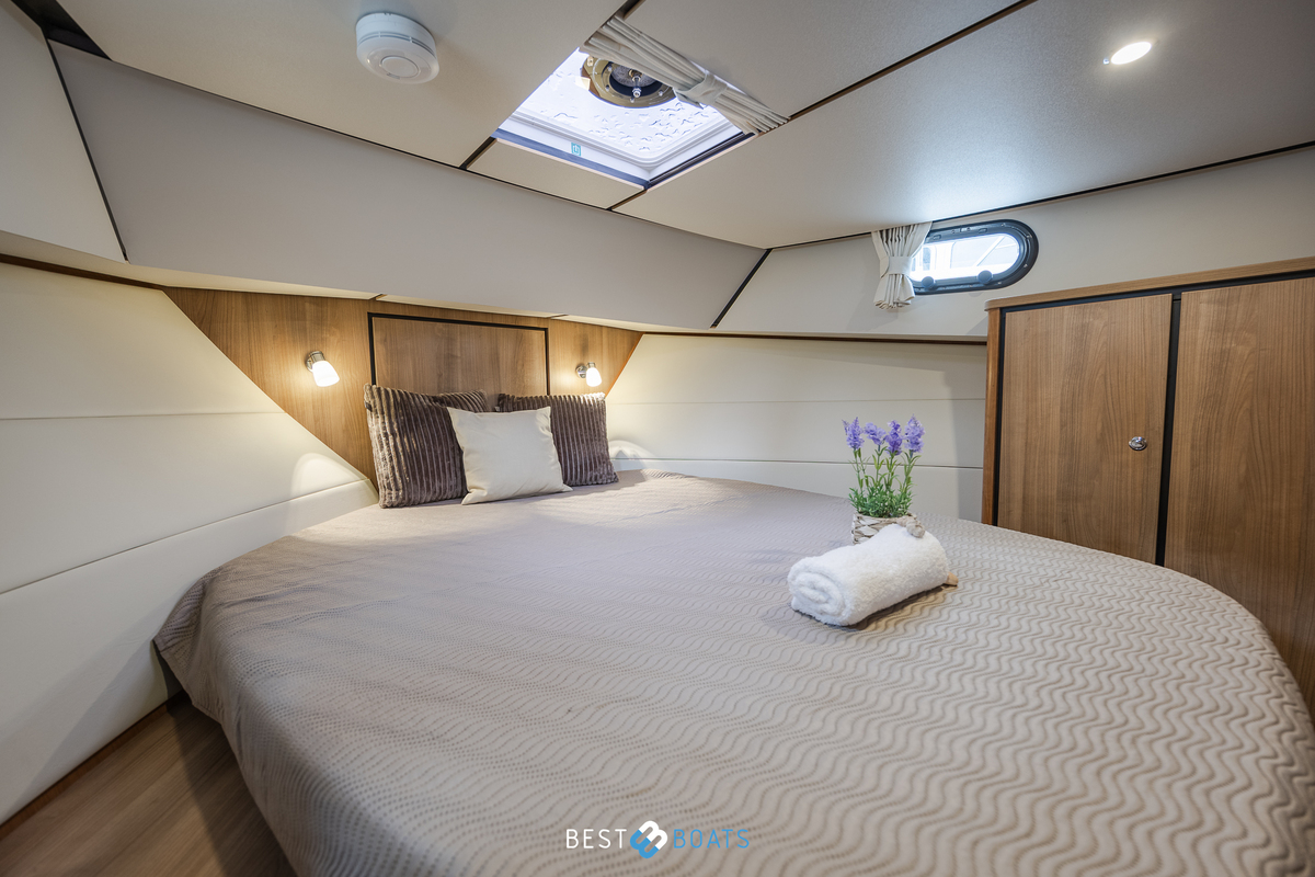 foto: 28 Linssen 35 SL AC