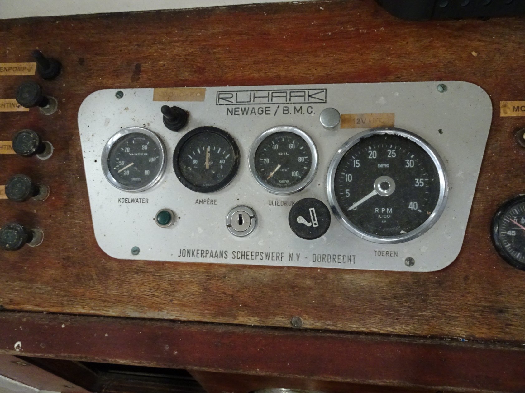foto: 6 Amulet Vlet 7.65