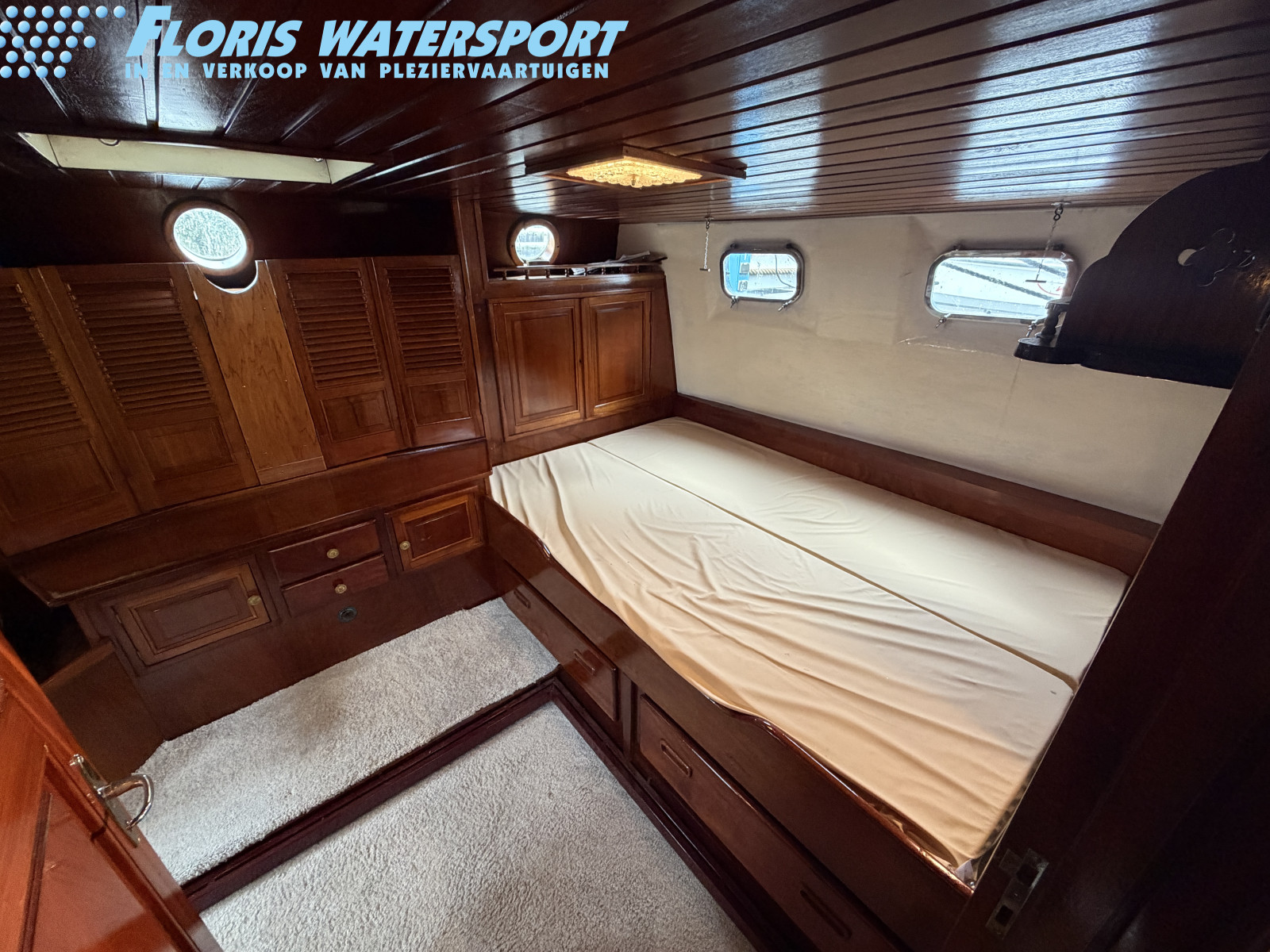 foto: 22 Staverno 1600 1600 Fly GSAK