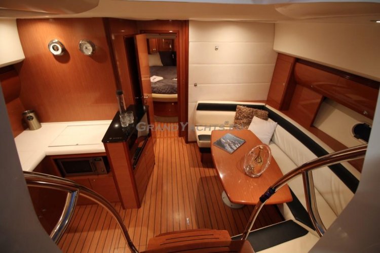 foto: 59 Prestige 42S