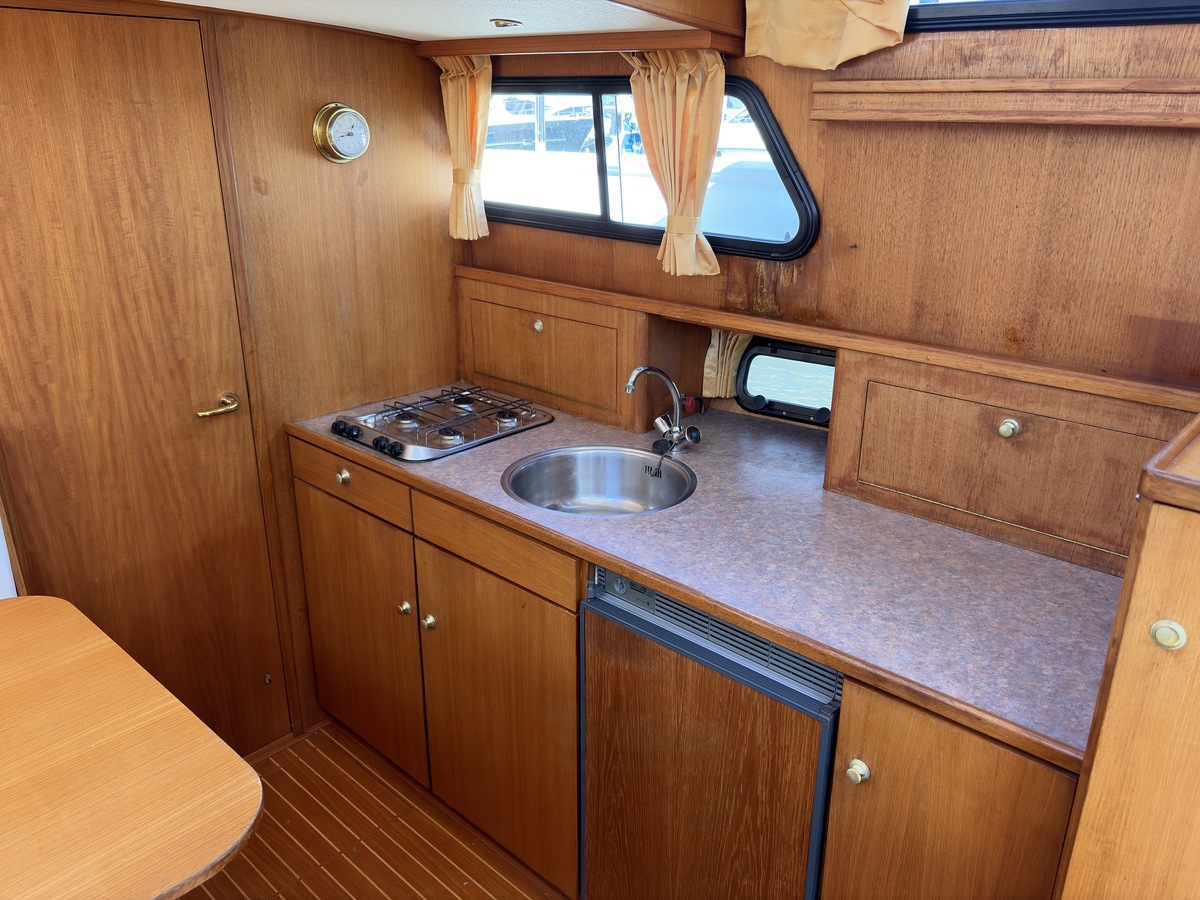 foto: 23 Jacabo 10.25 SL