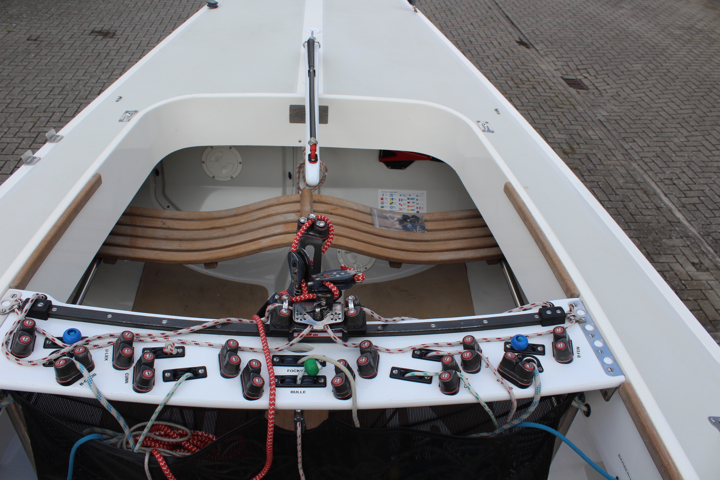 foto: 28 Draak 870