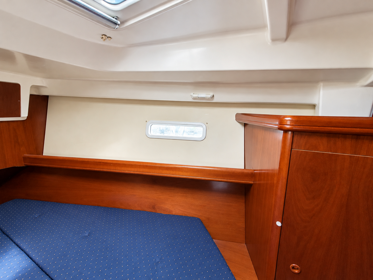 foto: 27 Beneteau Oceanis 373 Clipper