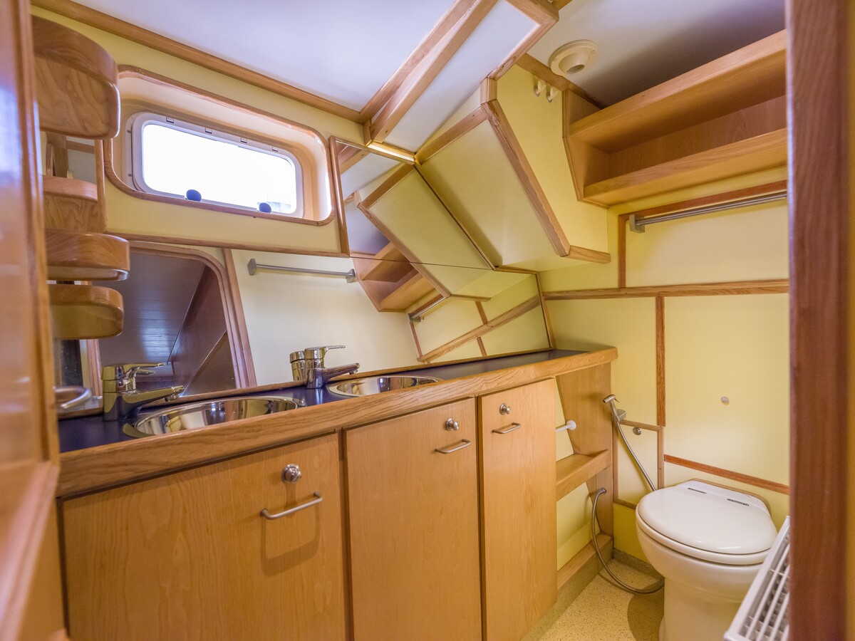 foto: 18 Vripack  Trawler 15.75 
