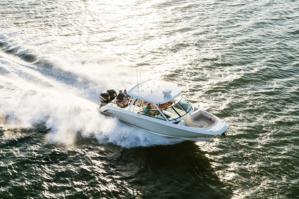 foto: 11 Boston Whaler 320 Vantage