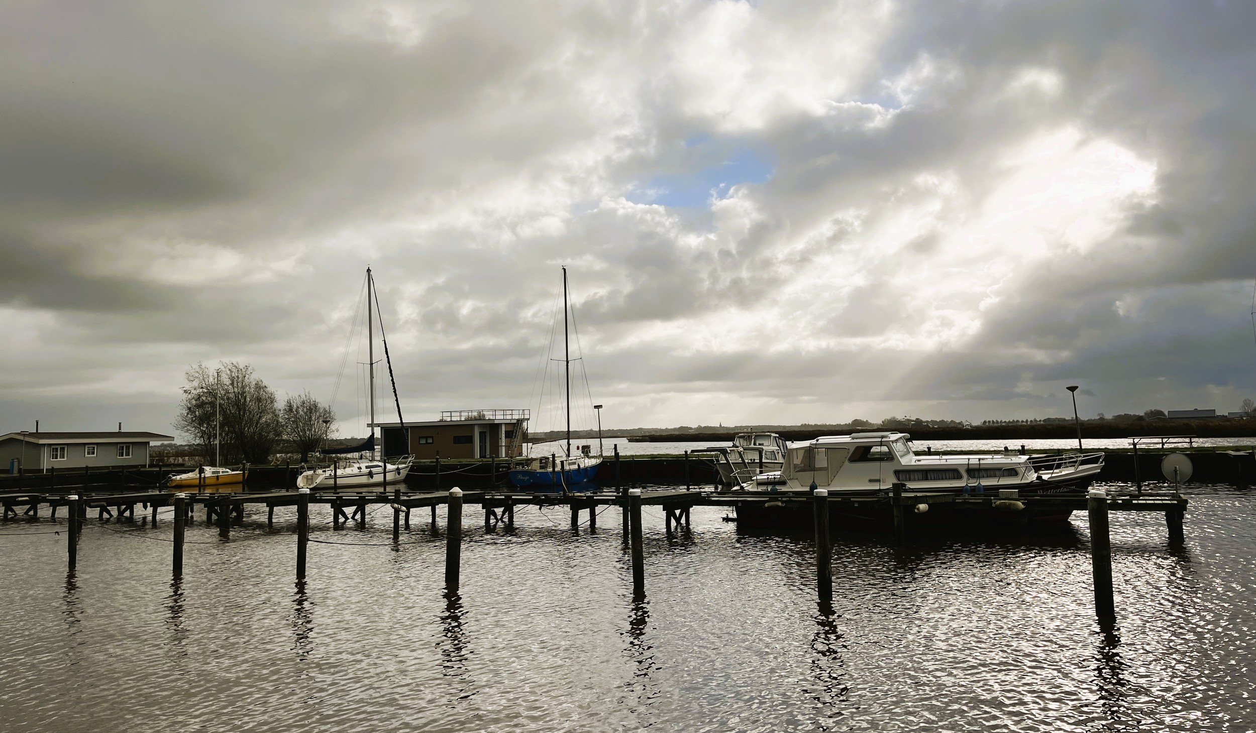 foto: 22 Vamos 46 Houseboat Charter