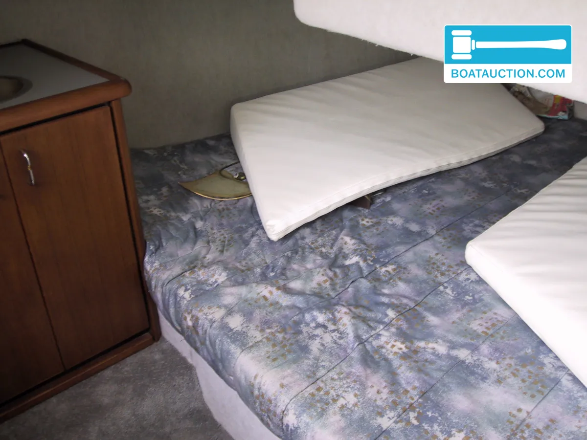 foto: 33 Bayliner 3288