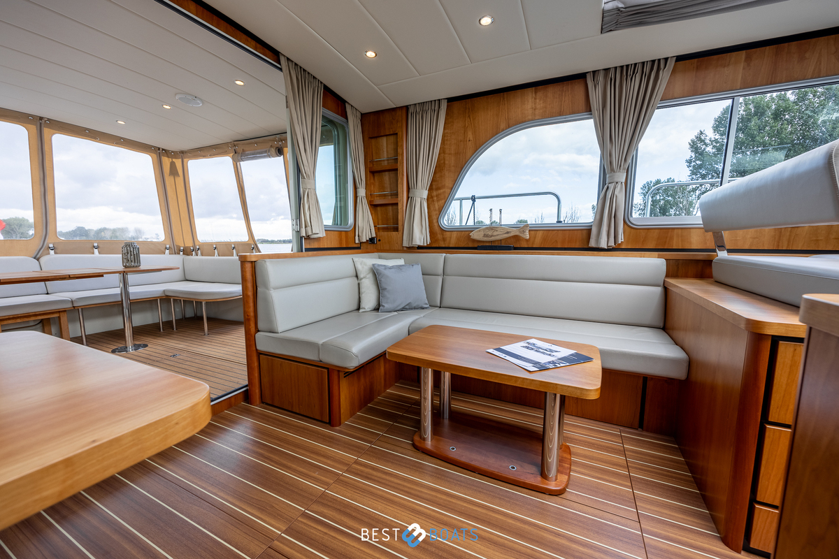 foto: 33 Linssen Grand Sturdy 40.0 Sedan