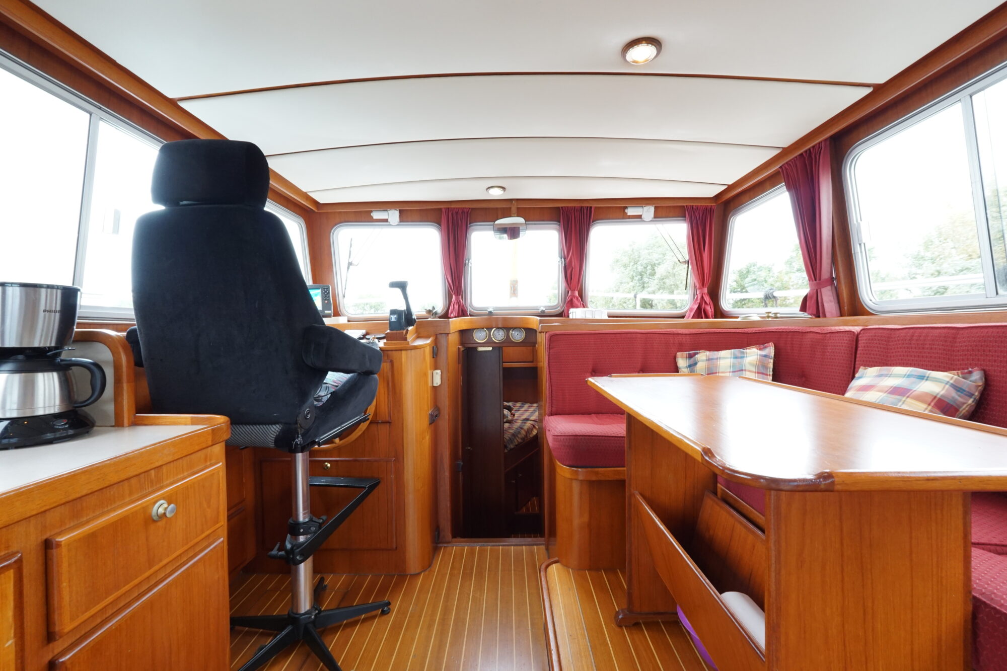 foto: 37 Barkas Barkas 10.30 OK