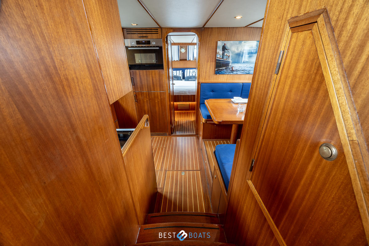 foto: 79 Tradewind 33