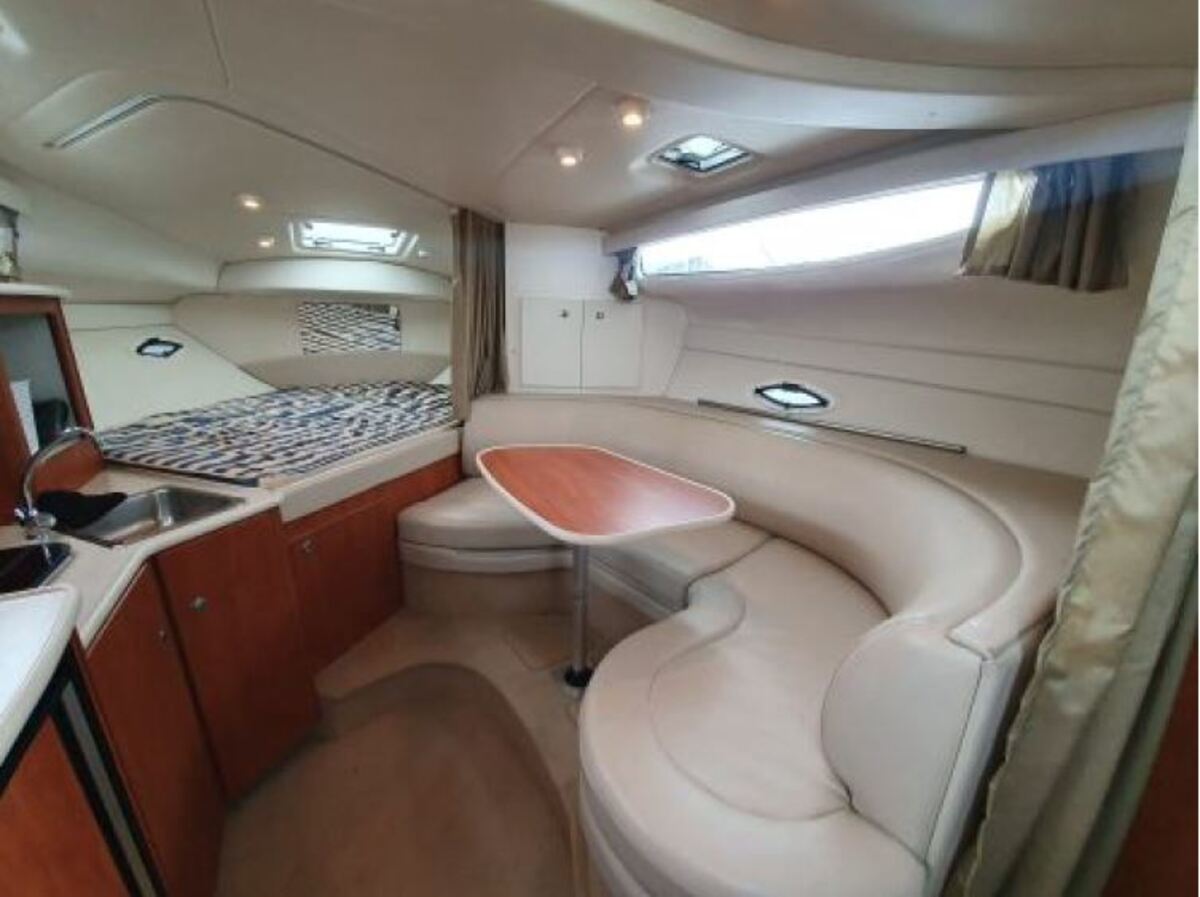 foto: 28 Bayliner 305 CIERA