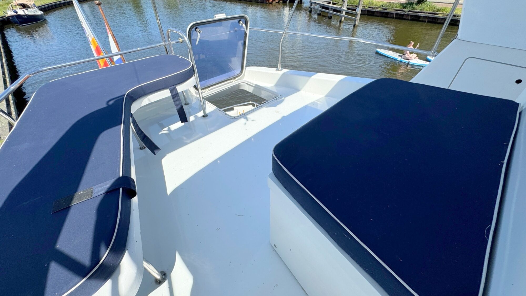foto: 53 Whitewater Whitewater Wolfe 46 Flybridge