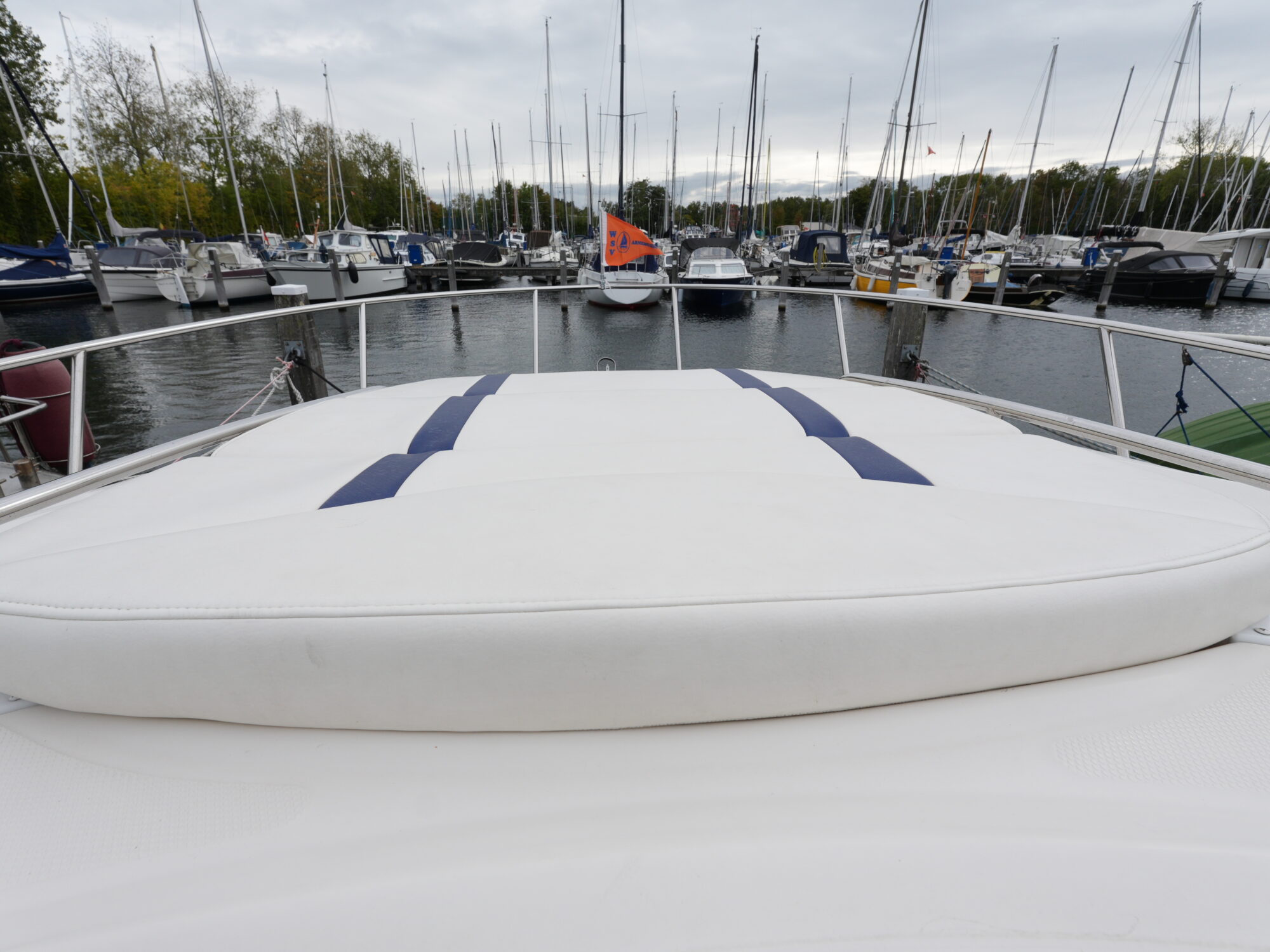 foto: 43 Monterey Monterey 260 Sport Cruiser