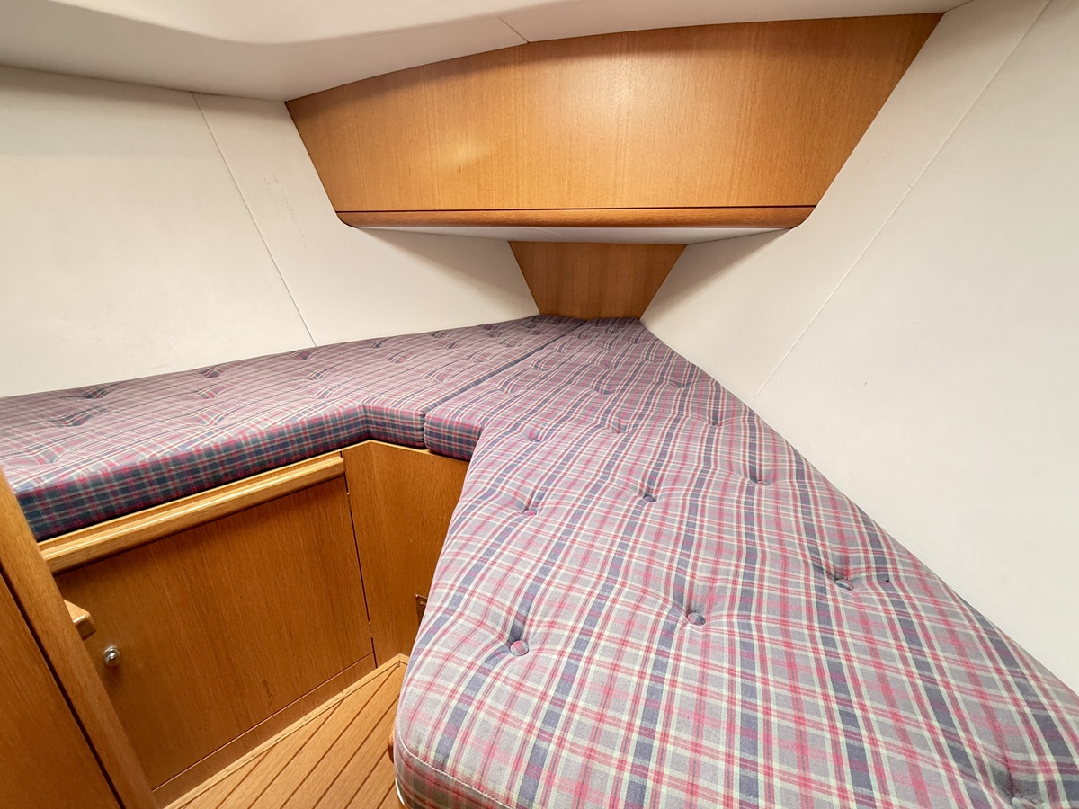 foto: 33 Oyster 45 Deck Saloon