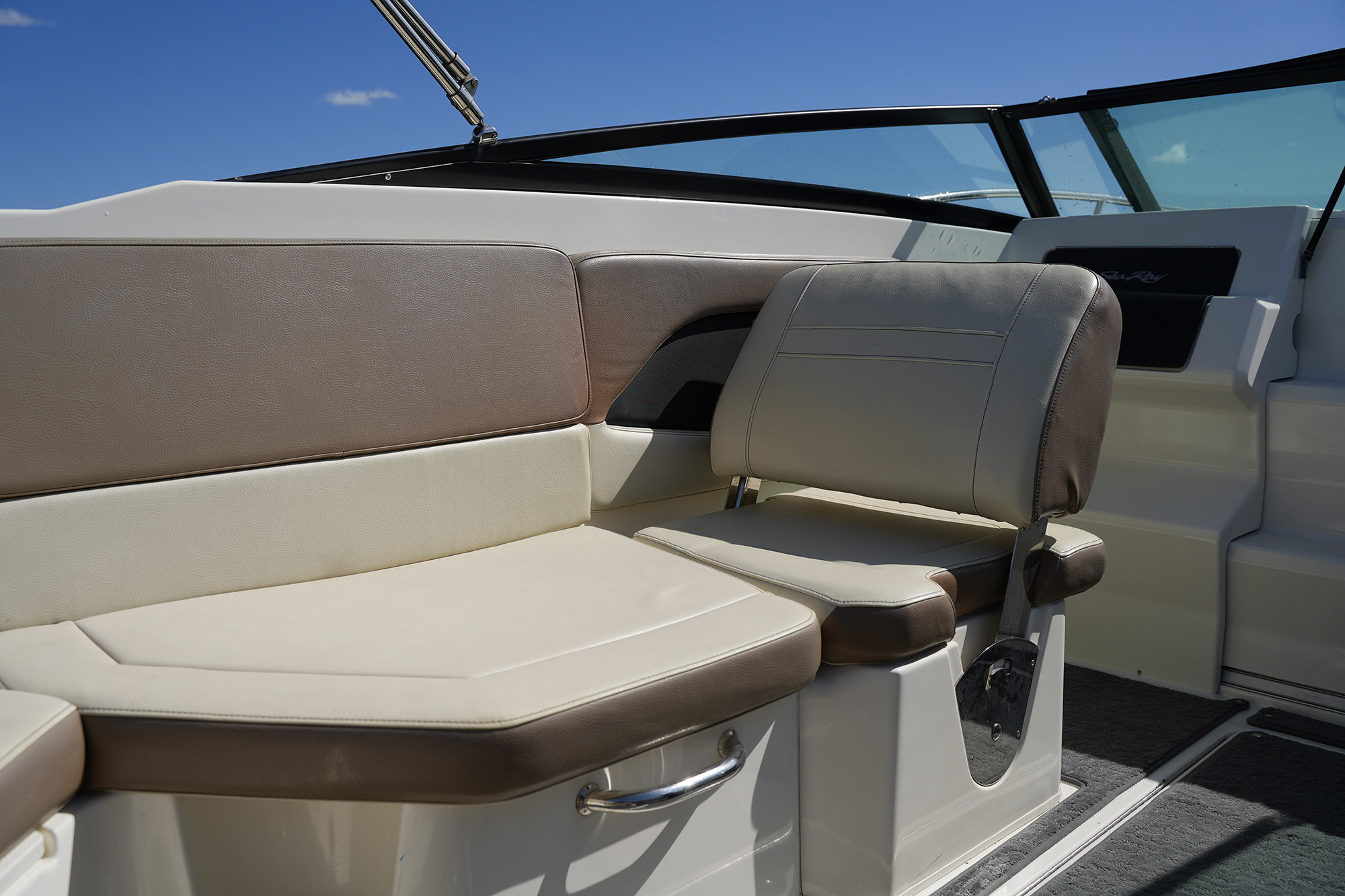 foto: 29 Sea Ray Sun Sport 230