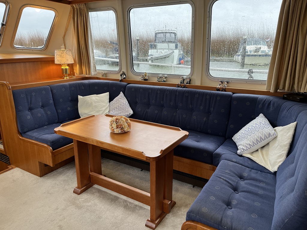 foto: 32 Blauwe Hand Trawler 1400