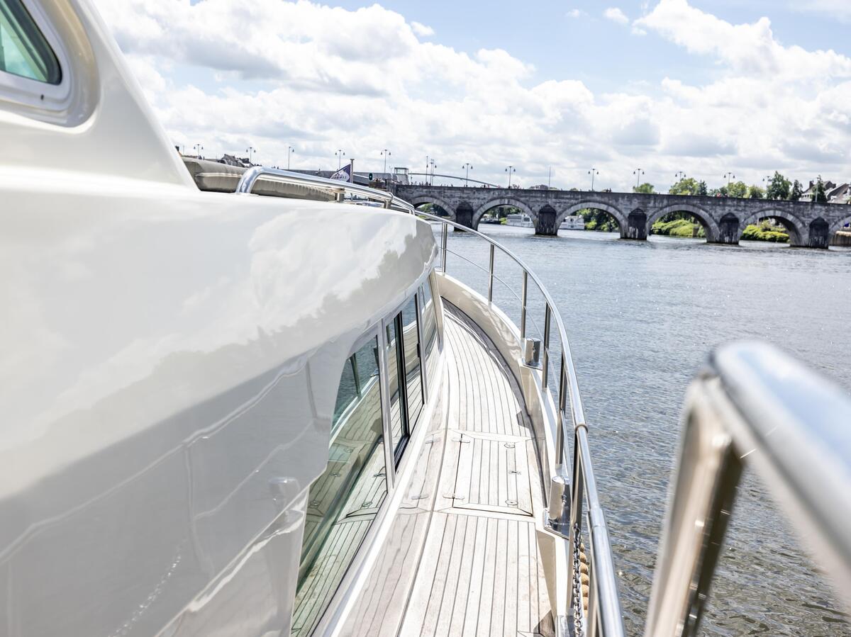 foto: 94 Linssen  Grand Sturdy 500 Variotop