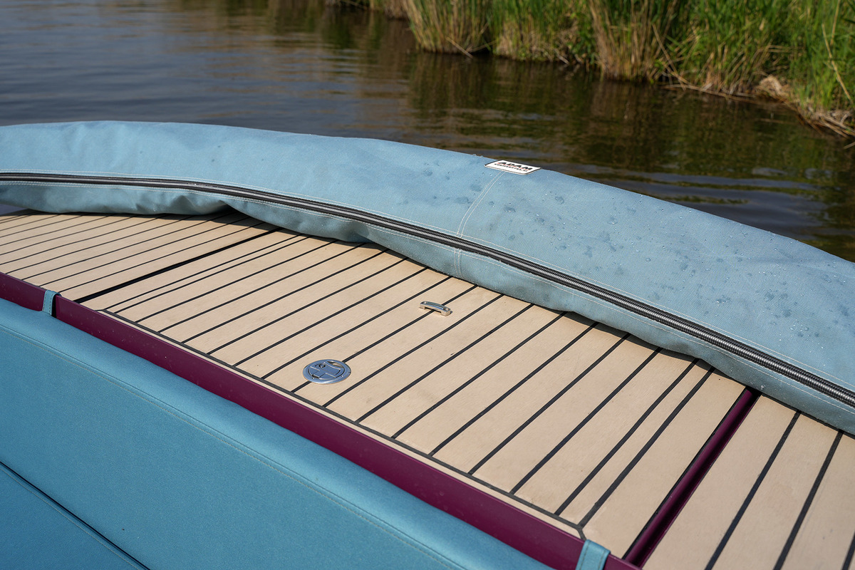 foto: 38 Waterman 8.0 Cabin