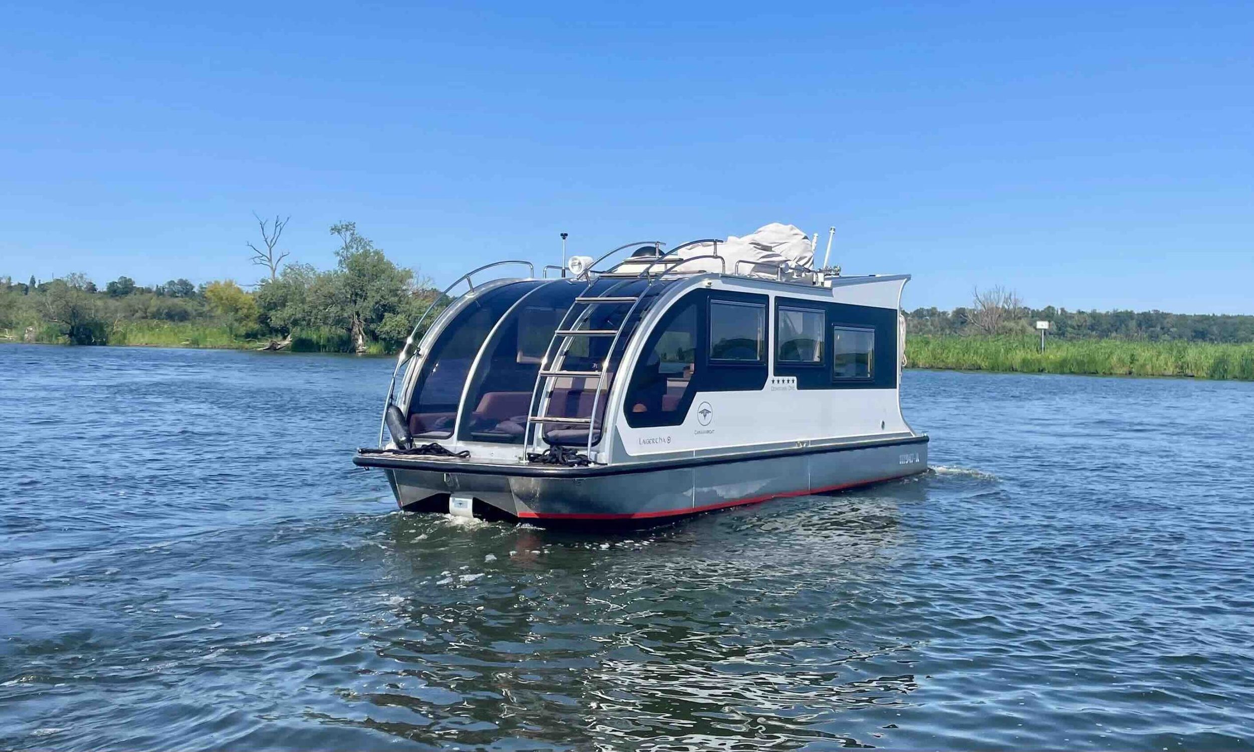 foto: 9 Caravanboat DepartureOne M