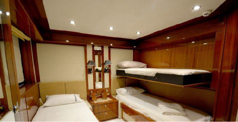 foto: 10 Sunseeker 30 M